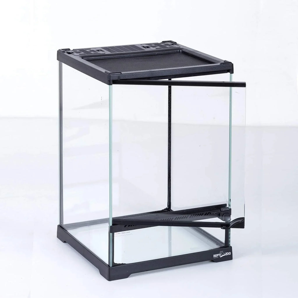 Glass reptile terrarium with front door and ventilation, ideal for reptiles and amphibians
